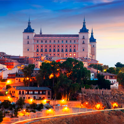 AlcÃ¡zar de Toledo al amanecer